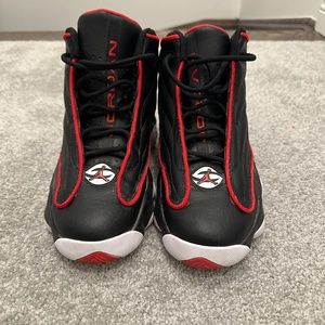 Jordan’s Pro strong size 8